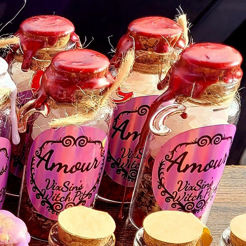 Amour — Love & Heart Spell‑Bottle (25ML)