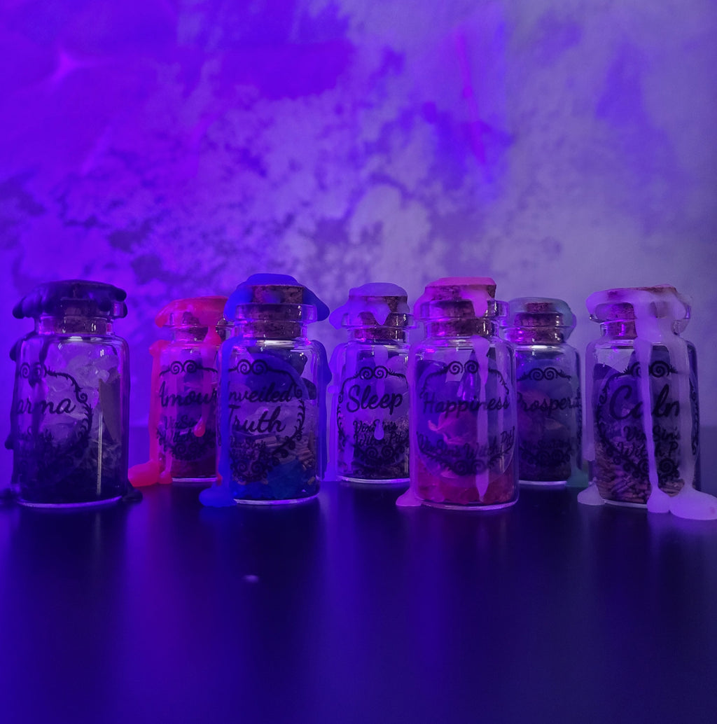 Amour — Love & Heart Spell‑Bottle (10ML)