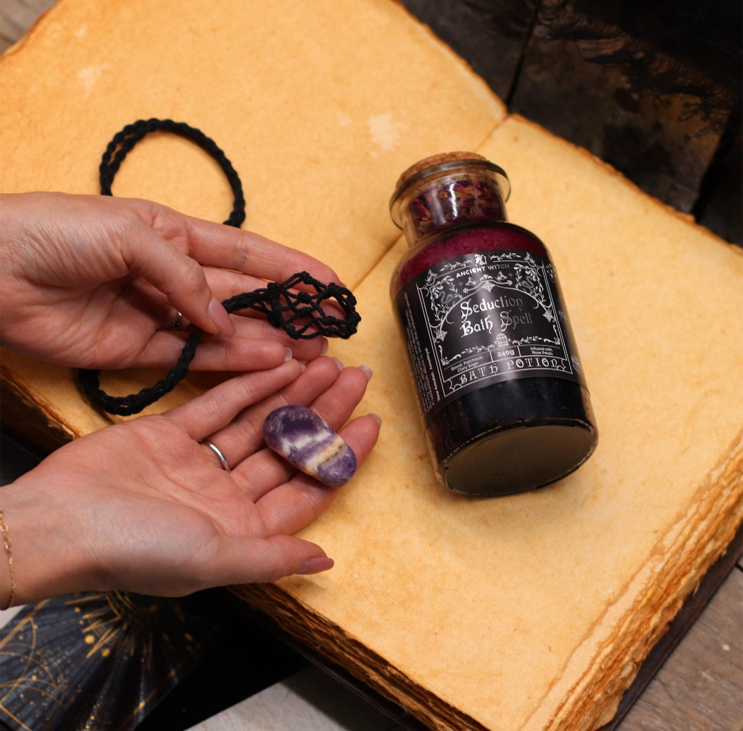 Ancient Witch Bath Spell Potion & Amethyst Crystal Amulet - Seduction