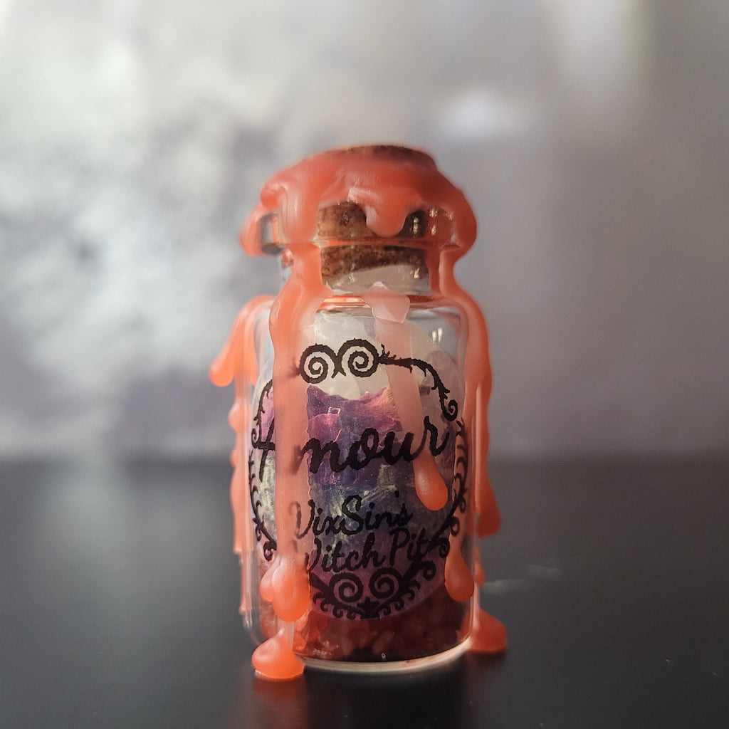 Amour — Love & Heart Spell‑Bottle (10ML)